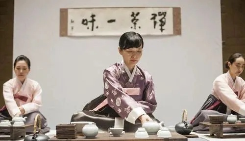 紫砂茶叶罐特写(图1)